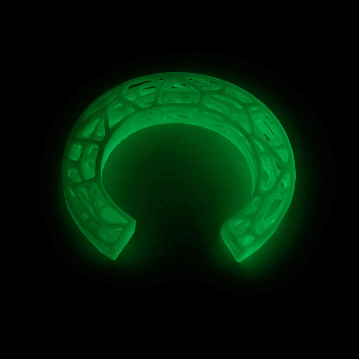 Glow Lacuna web bracelet, alternate view