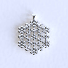 Load image into Gallery viewer, Snowflake Pendant DJMWOB