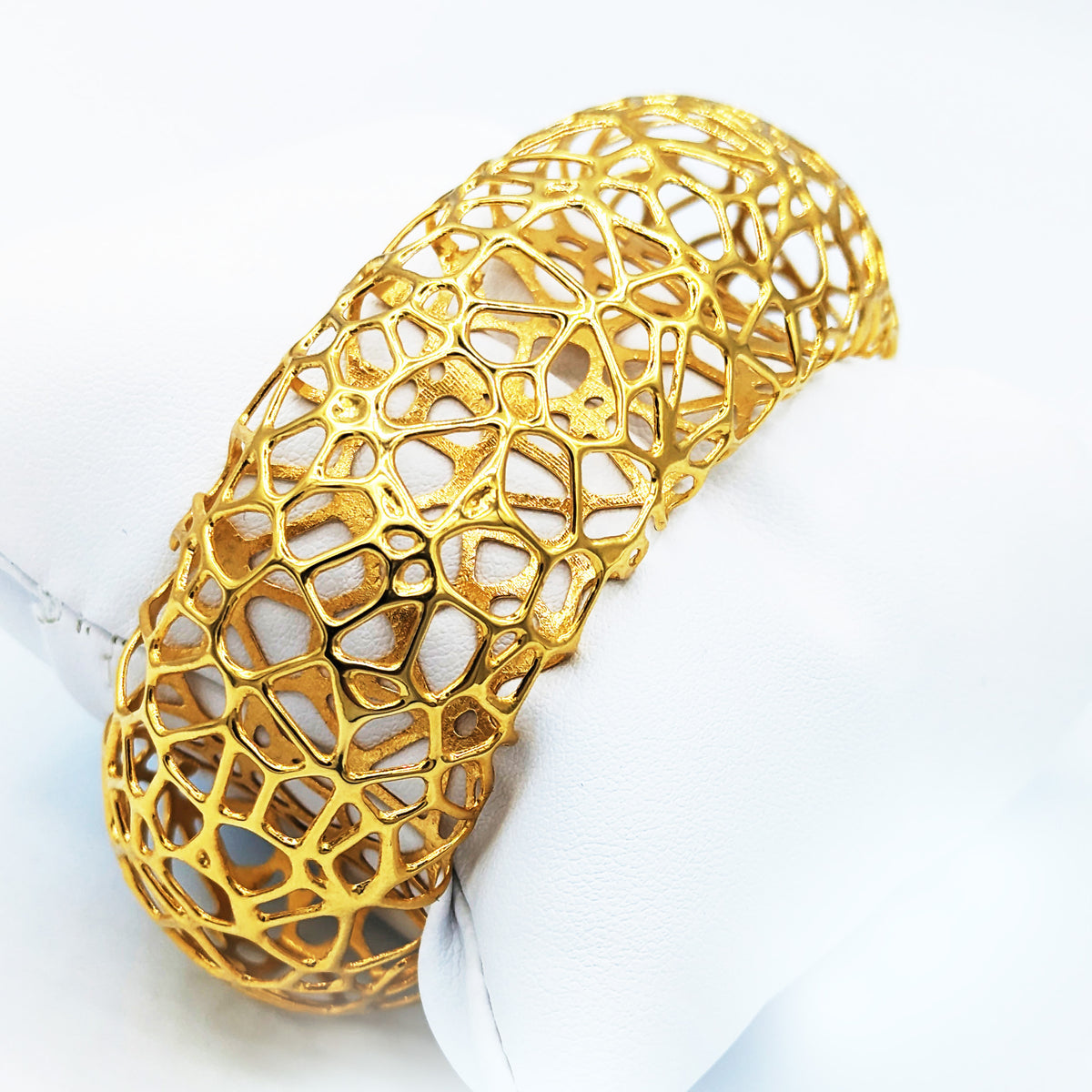 Symbiote Cuff Bracelet, an organic capillary statement cuff, by Baroque++